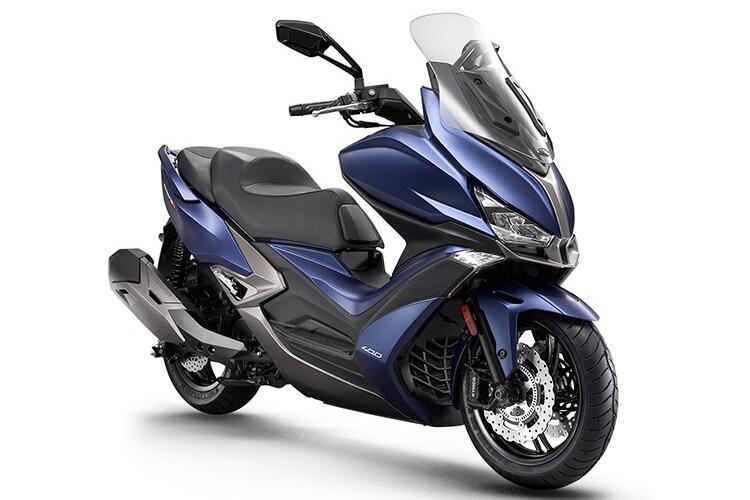 ����  Xciting S 400 2022�� TCS