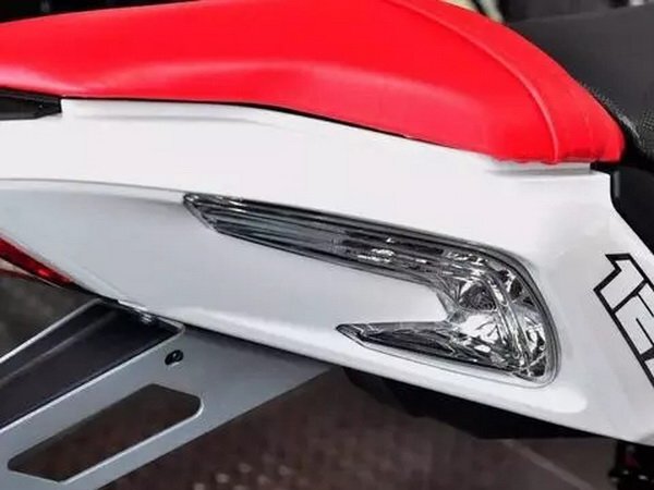 ��������С����125����������ɫ��Ϯ
